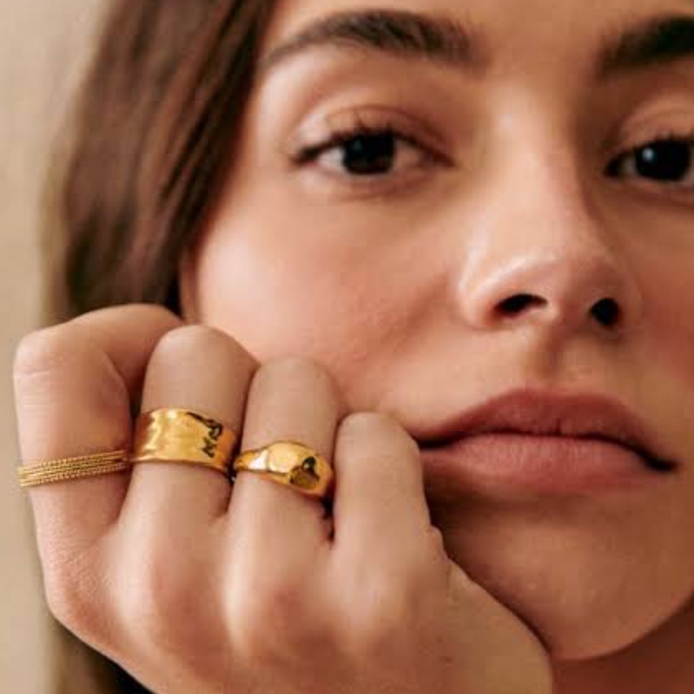 Sezane Gold Women's Rings Set - Picture 8 of 12